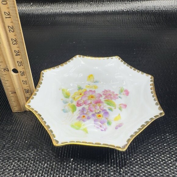 ROYAL STANDARD LORRAINE PEAKED Fine Bone China Dish Small Plates Set 2 England - Picture 4 of 12